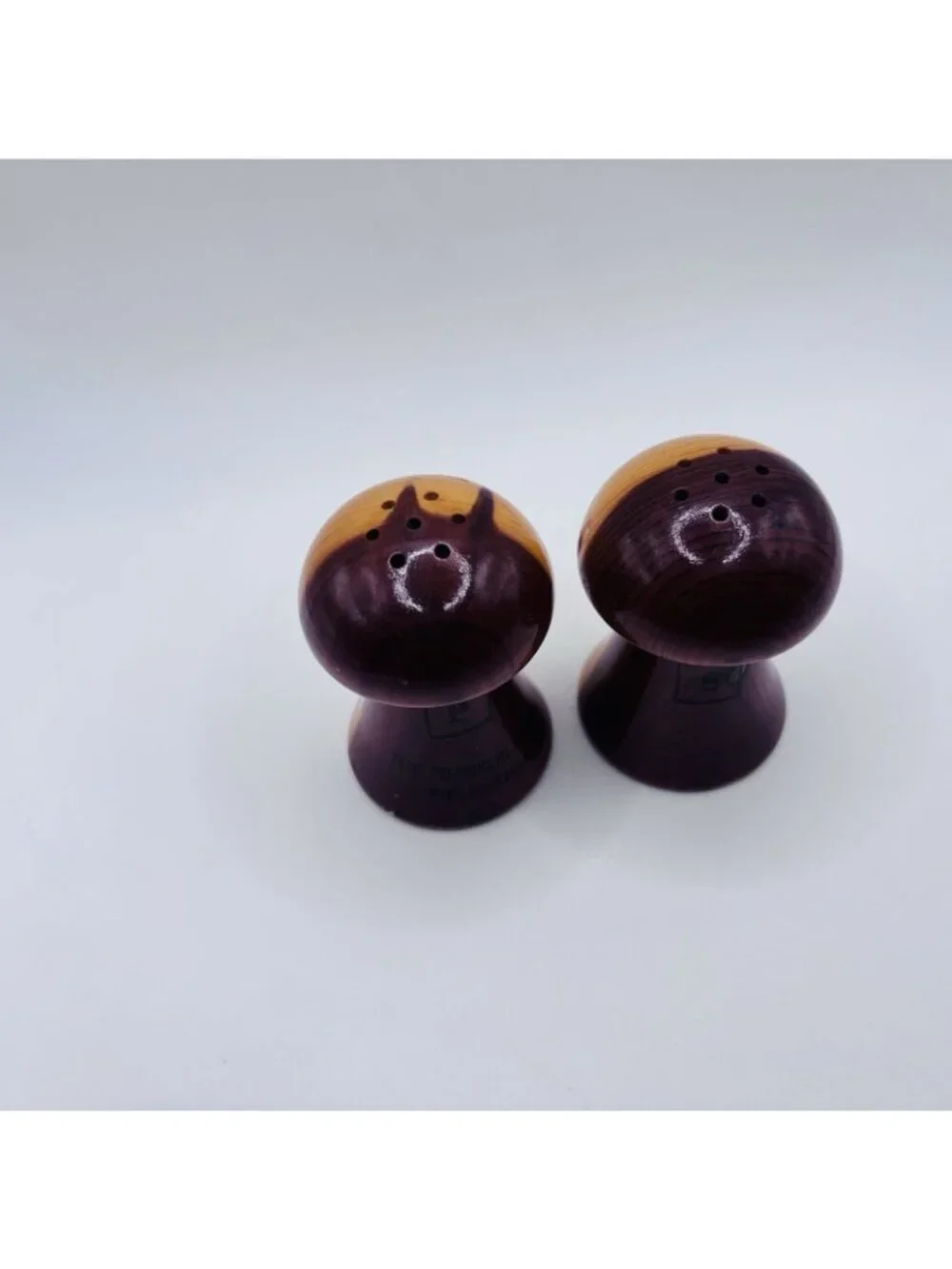 Vintage Wooden Franklin Inst. PA Souvenir Mushroom Salt & Pepper Shakers. RARE!